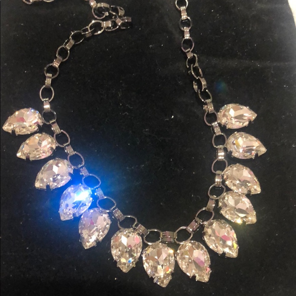 Clear Crystal Dark Rhodium With Open Links Chain-NWT